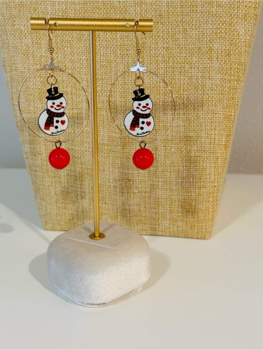 Fashion Jewelry Gold Hoop Snowman Drop Earrings with Red Beads